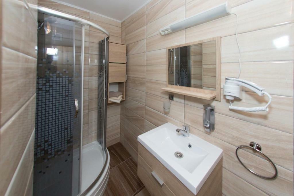 Kuca Za Odmor Marija Villa Vrhovine Bagian luar foto