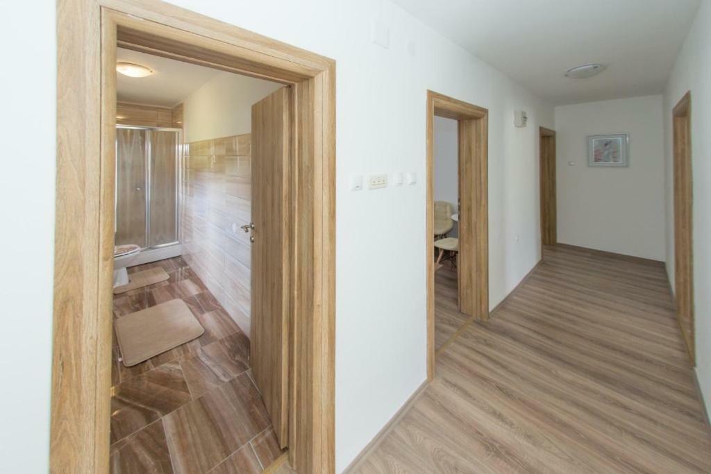 Kuca Za Odmor Marija Villa Vrhovine Bagian luar foto